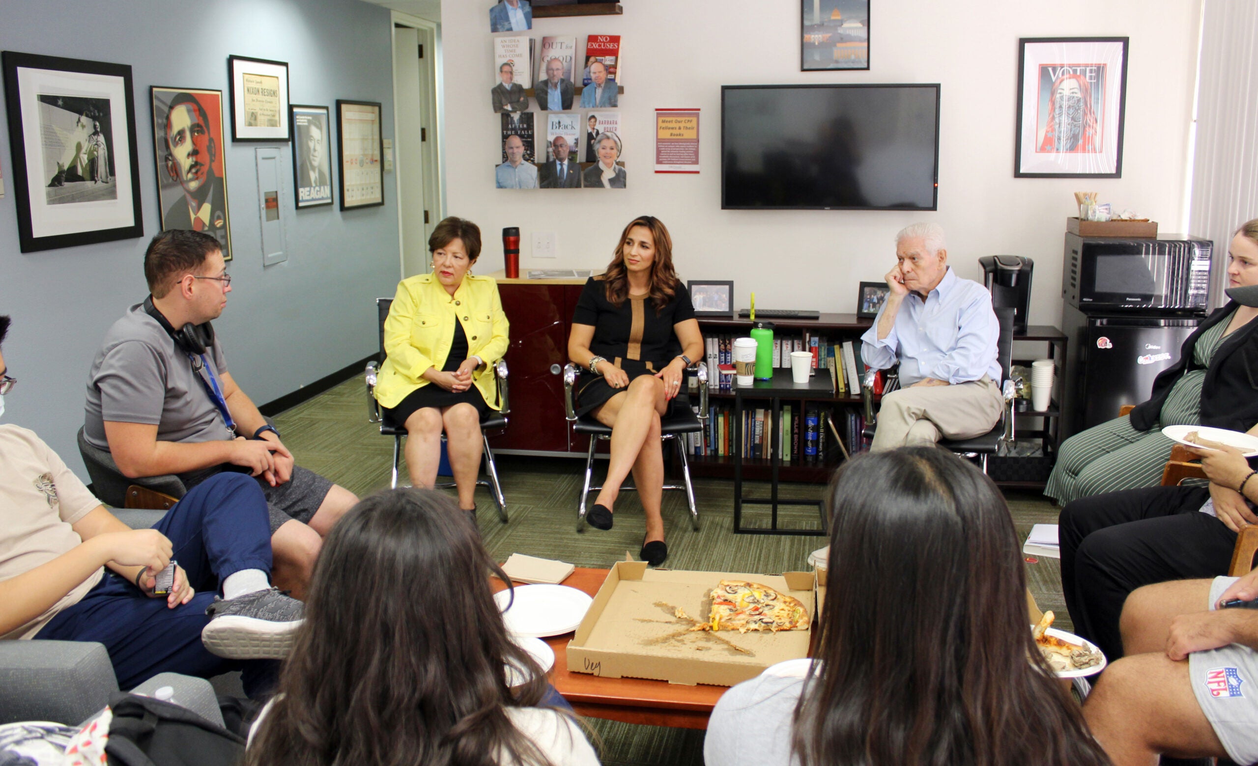 CPF Pizza and Politics event with Fall 2022 Fellows, Noelia Rodriguez, Jessica Lall, and Ira Reiner (left to right), in conversation with USC students. 