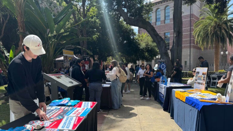 Student groups table at an event hosted by the USC Dornsife Center for the Political Future in honor of National Voter Registration Day, Sept. 17. (Source: Brianna Rieux)
