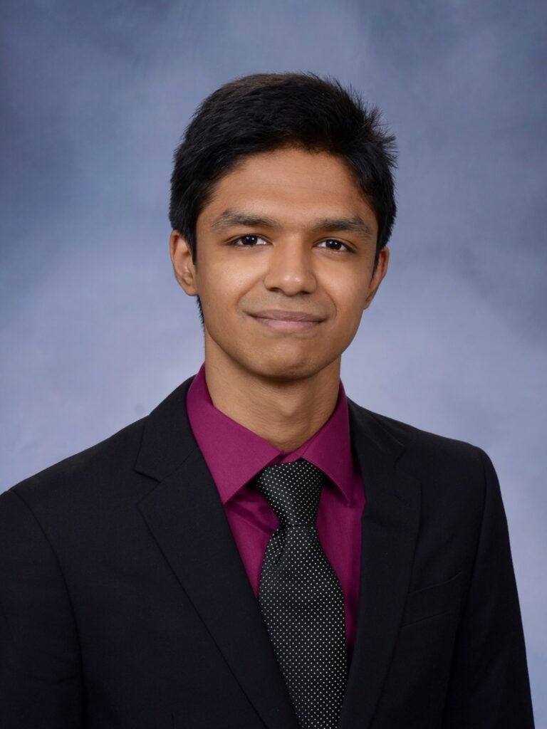 2023 Dornsife Scholar Awardee Arnav Rashid