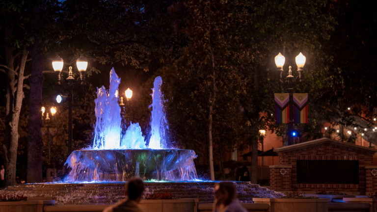 Image of USC Fountain at night
