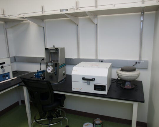 Facilities used by Melot Research group.