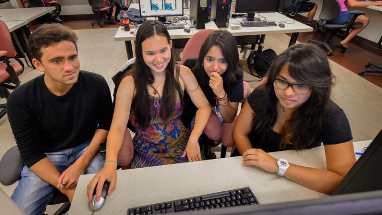 College students shake things up with a summer simulating quakes