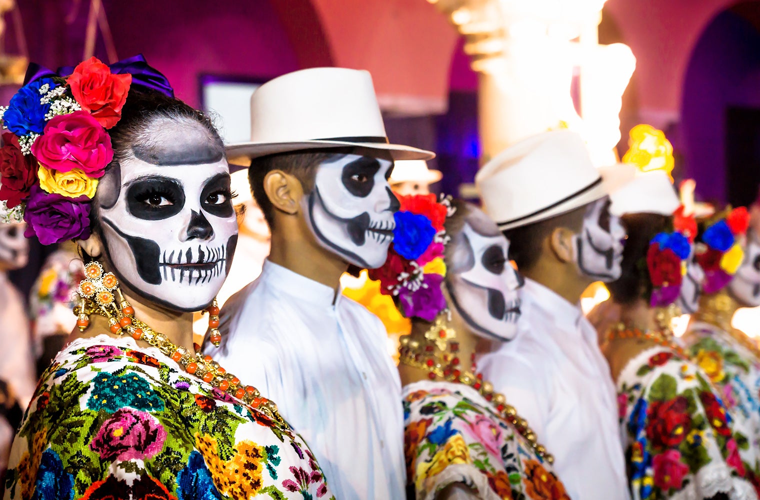 Día de Los Muertos Is A Time to Reconnect With Family and Culture