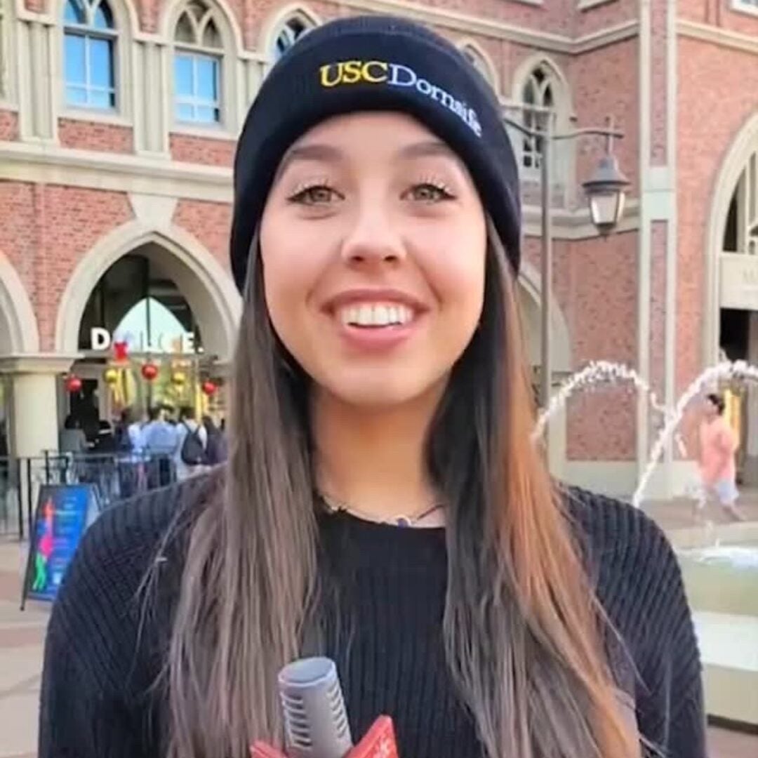 A person wearing a USC Dornsiffe Beany