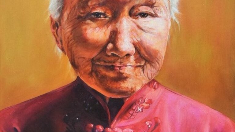 Oil painting of an elderly woman in traditional Chinese clothing.