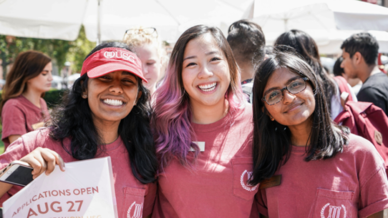 Three female students from the Political Student Assembly